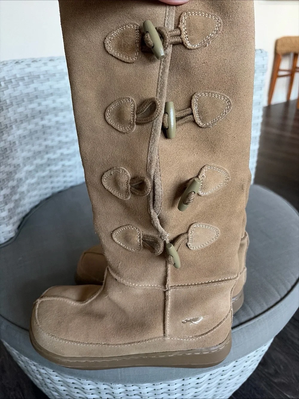 Rocket Dog Boots Size 6 Tan